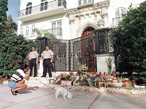 piattini gianni versace|gianni versace murder.